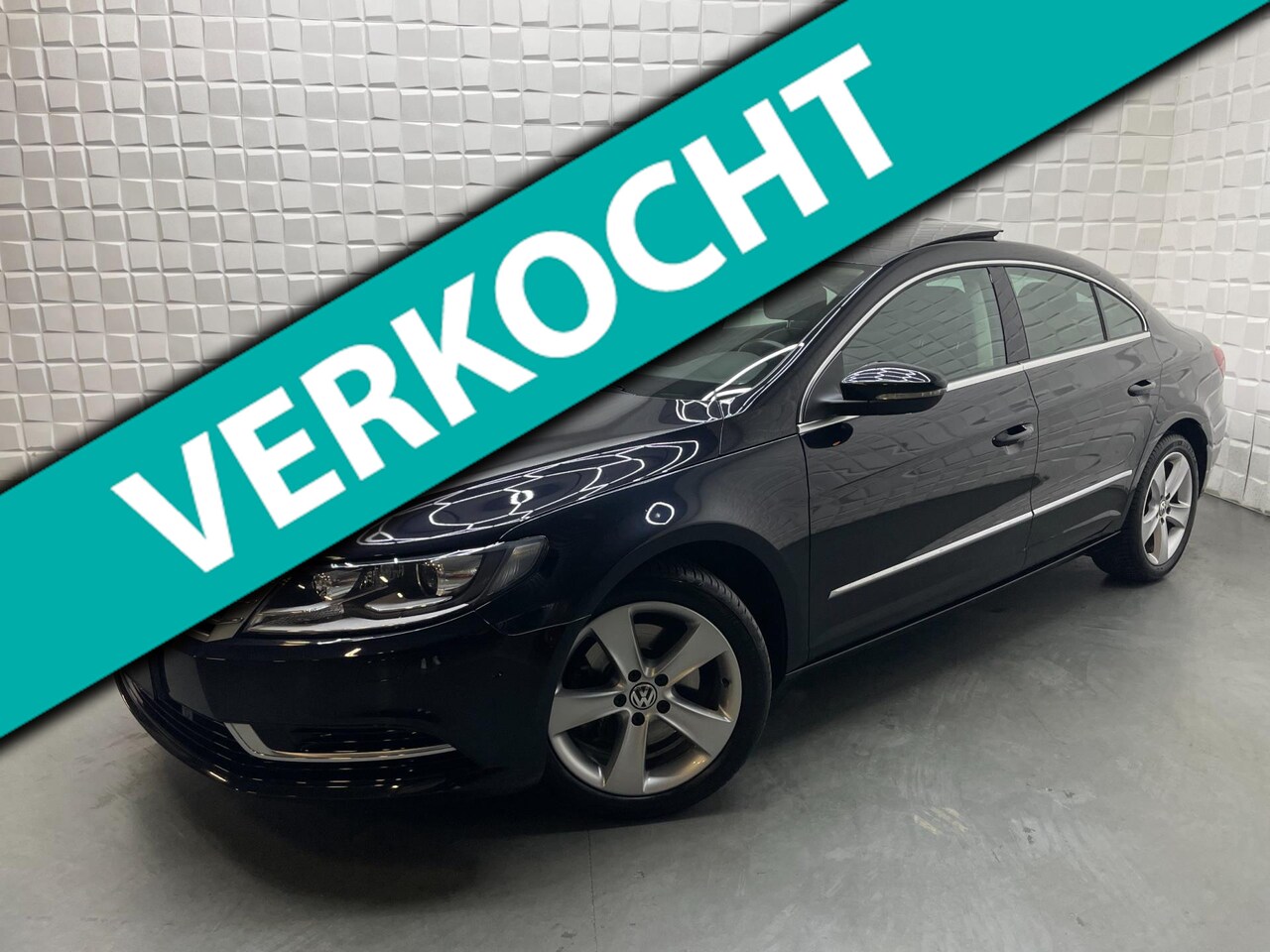 Volkswagen Passat CC - 1.4 TSI AUTOMAAT DAK KEYLES NAVI CAM - AutoWereld.nl