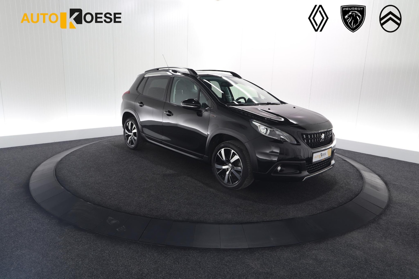 Peugeot 2008 - PureTech 110 GT-line | Trekhaak | Panoramadak | Camera | Apple Carplay - AutoWereld.nl