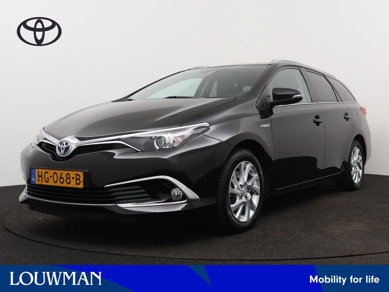 Toyota Auris Touring Sports - 1.8 Hybrid Executive | Stoelverwarming | Navigatie | LM velgen | Parkeersensoren | Cruise - AutoWereld.nl