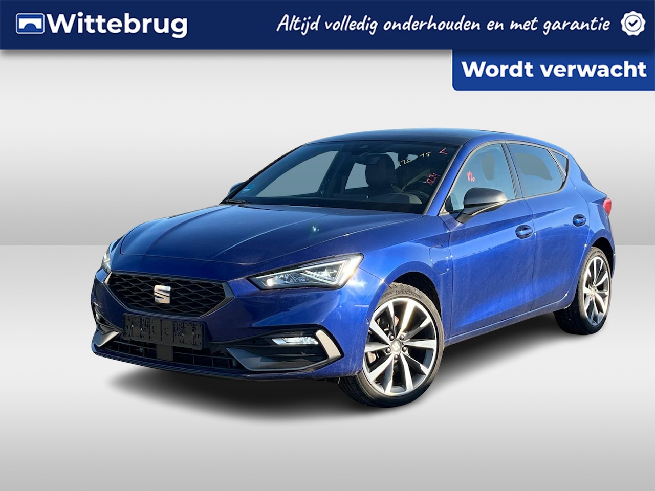 Seat Leon - 1.4 TSI eHybrid 204pk PHEV FR DSG AUTOMAAT Panorama dak / LM 18 inch / Navigatie / Park as - AutoWereld.nl