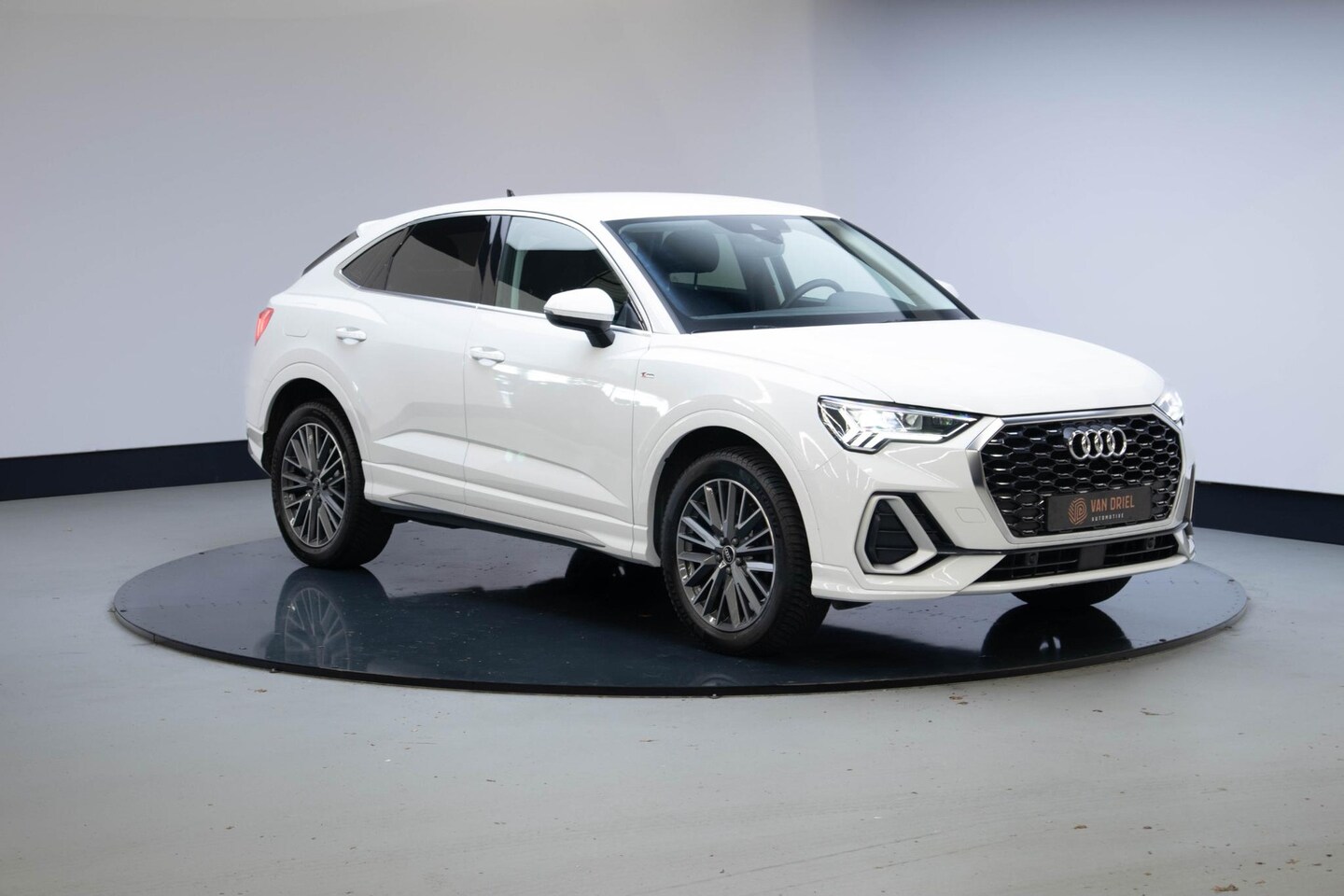 Audi Q3 Sportback - 45 TFSI e Edition | S-Line | - AutoWereld.nl