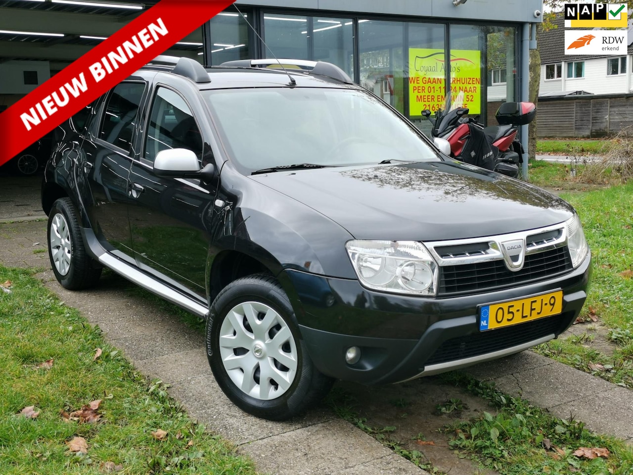 Dacia Duster - 1.6 Lauréate 2wd |AIRCO|TREKHAAK|ELEK.RAMEN|NAP|APK. - AutoWereld.nl