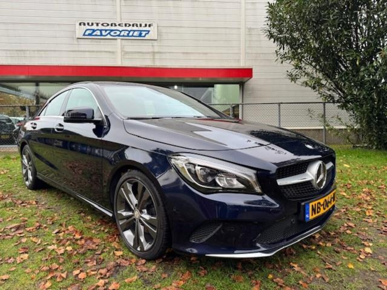 Mercedes-Benz CLA-Klasse - 180/AUTOMAAT/NAV/XEN/LED/HLEER - AutoWereld.nl