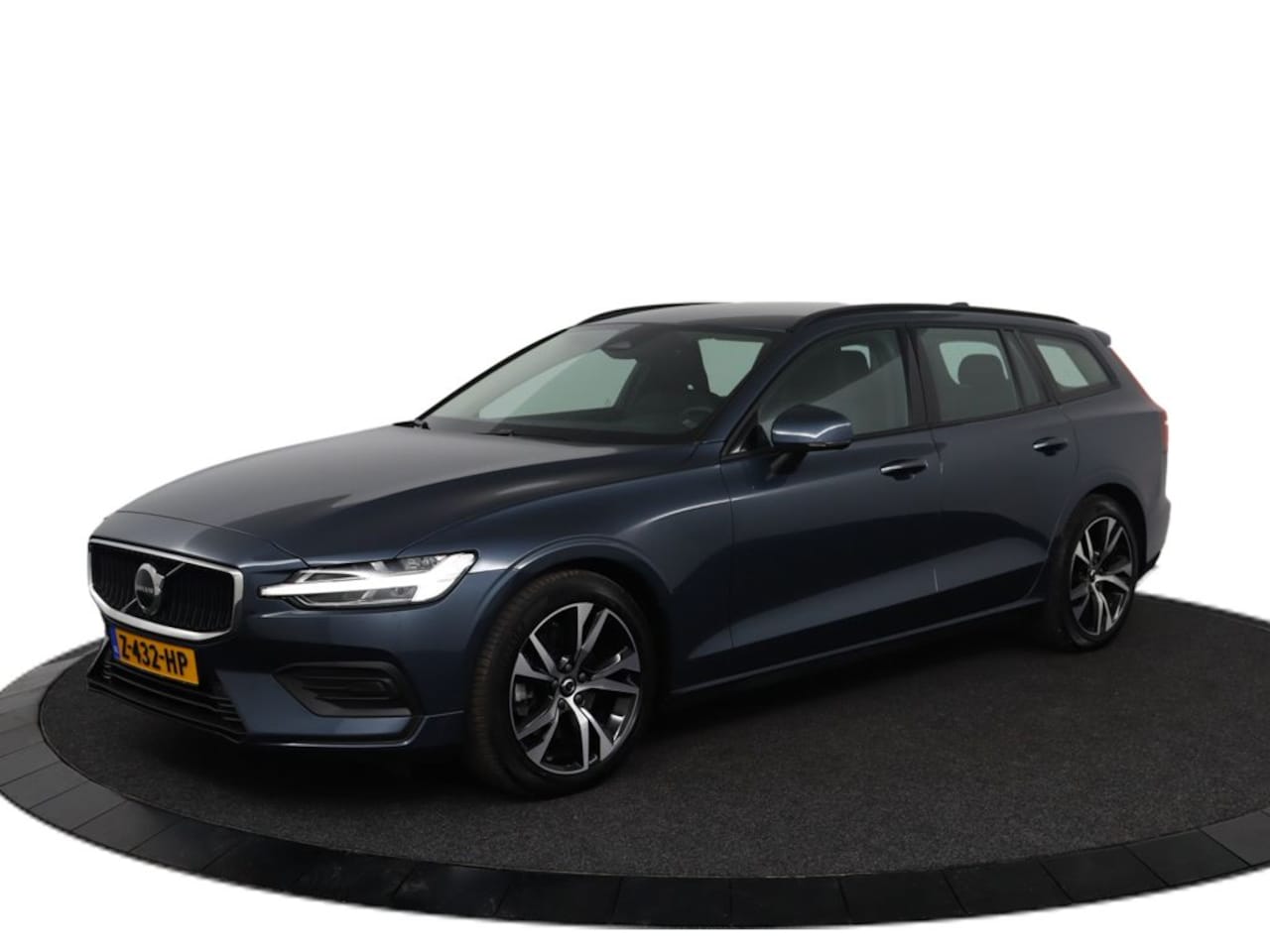 Volvo V60 - 2.0 B3 Essential Edition 2.0 B3 Essential Edition - AutoWereld.nl