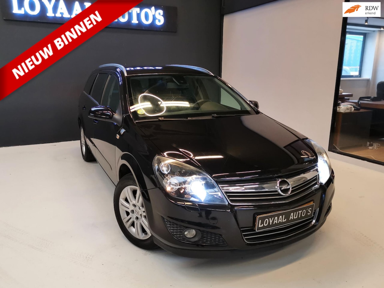 Opel Astra Wagon - 1.4 Edition|CRUISE|AIRCO|XENON|TREKHAAK|APK - AutoWereld.nl