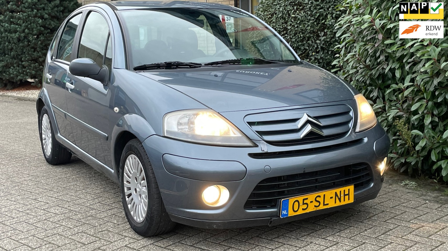 Citroën C3 - 1.4i Exclusive AIRCO 4 EL RAMEN CENTRAAL 3 SLEUTELS TREKHAAK VELOURS ROKERSVRIJ NAP APK 5- - AutoWereld.nl