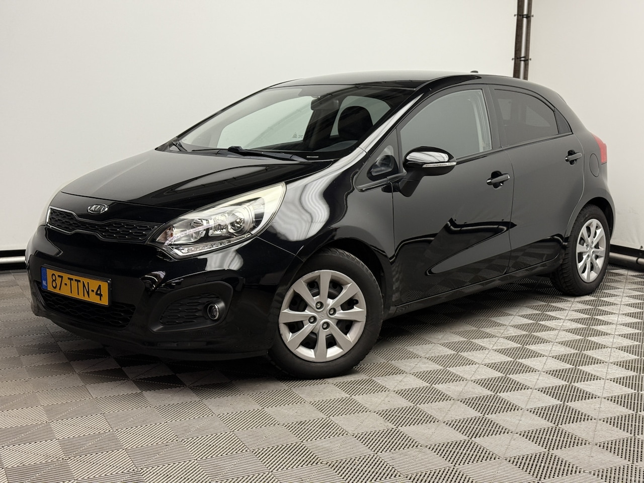 Kia Rio - 1.2 CVVT Plus Pack 5-drs Airco NL Auto - AutoWereld.nl