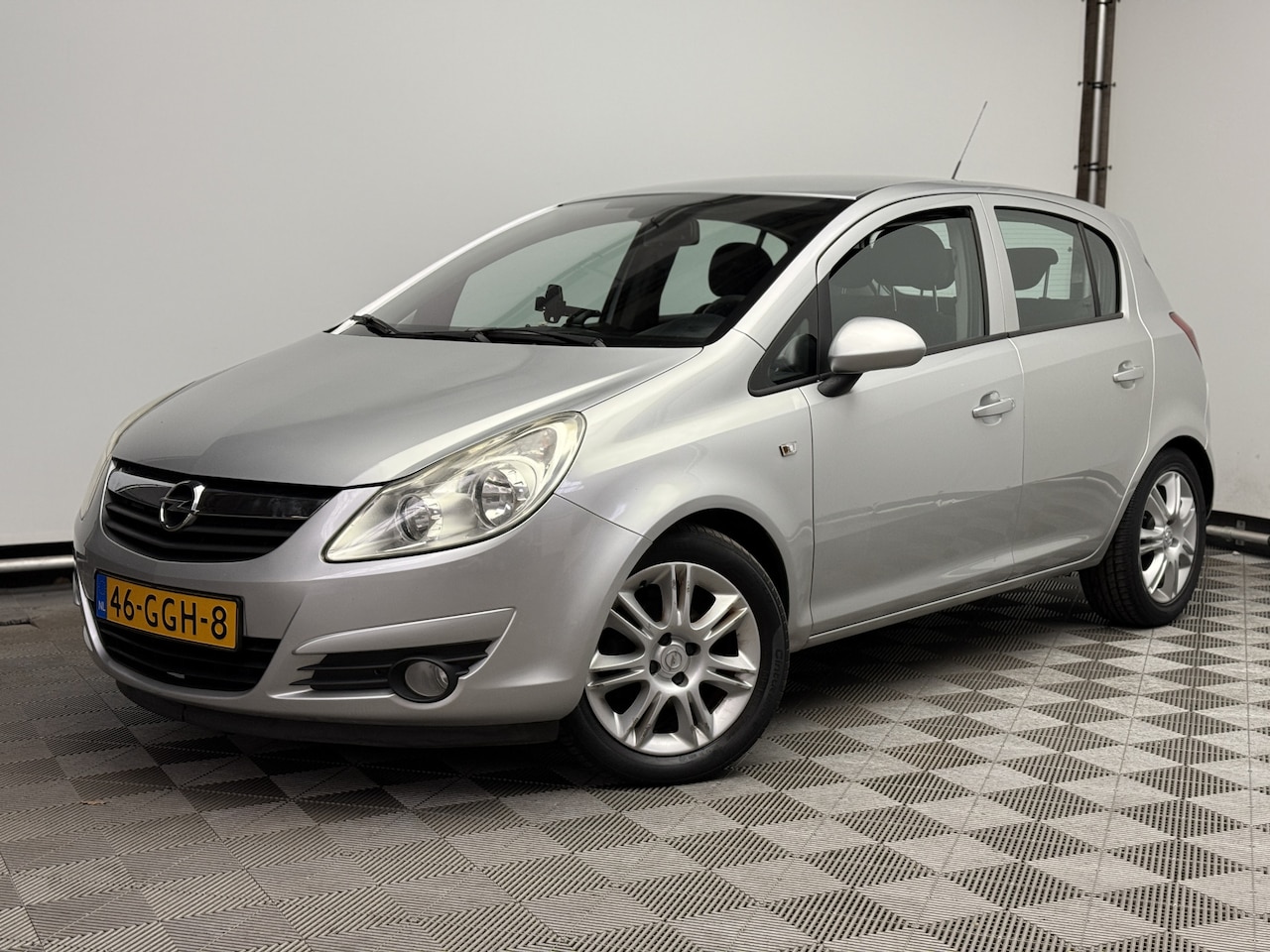 Opel Corsa - 1.4-16V Enjoy 5-drs Airco LM16" NL Auto - AutoWereld.nl