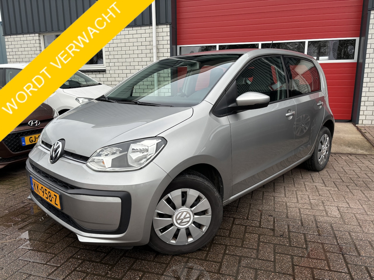 Volkswagen Up! - 1.0 BMT move up! CRUISE / AIRCO / DAB+ / ELEK RAMEN / NL-AUTO - AutoWereld.nl