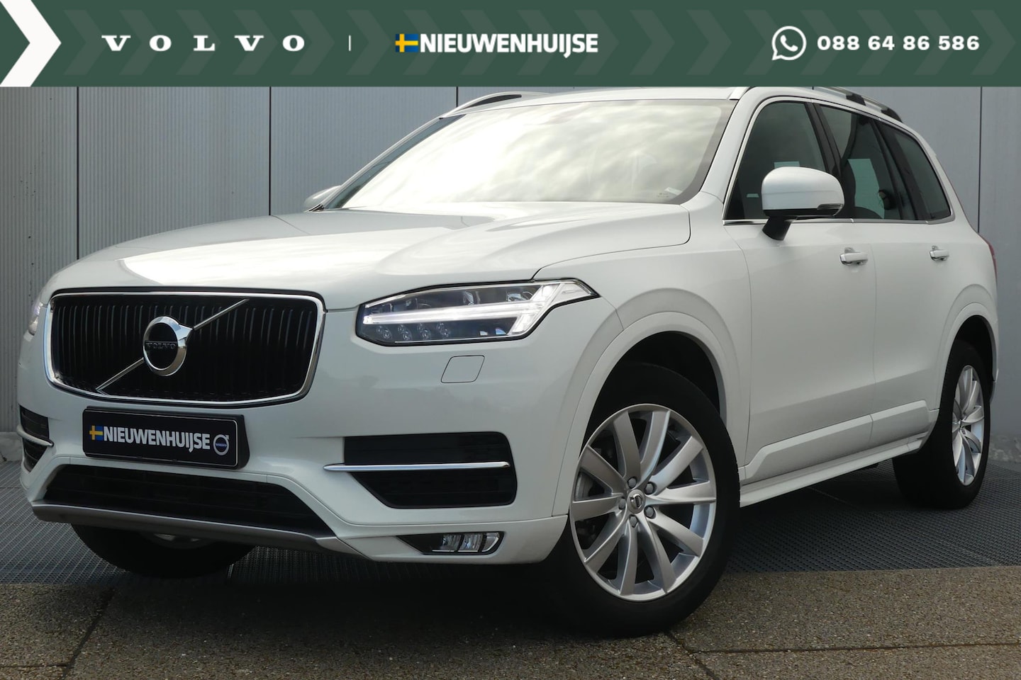 Volvo XC90 - T5 AWD Geartronic Momentum | Trekhaak | 7-zits | Standkachel | Parkeercamera | - AutoWereld.nl