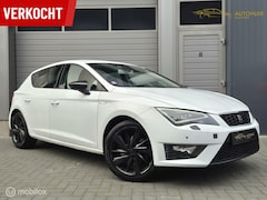 Seat Leon - 1.8TSI FR Business ACC/Lane/Carbon/Sfeer/240PK/Led