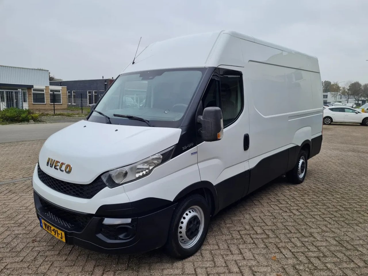 Iveco Daily - L2 H2, 170 pk - AutoWereld.nl