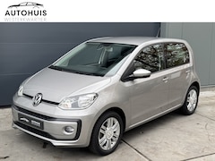 Volkswagen Up! - 1.0 75pk BMT high up AUTOMAAT Parkeersensoren Airco Cruise Control