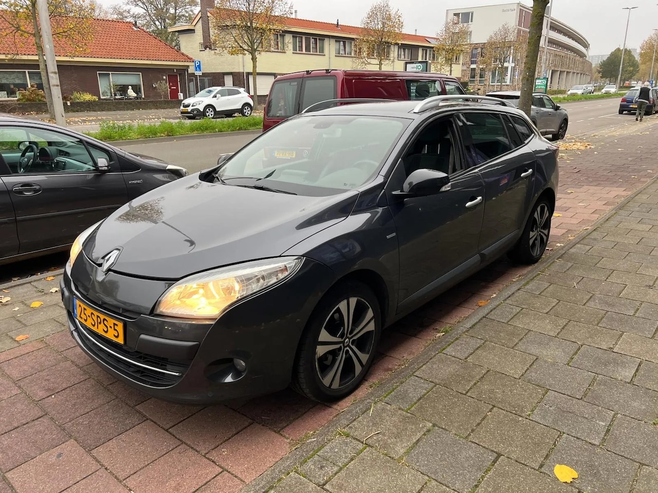 Renault Mégane Estate - 1.5 dCi Bose navi schuifdak - AutoWereld.nl