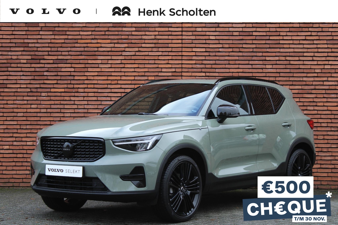 Volvo XC40 - B4 AUT7 197PK Plus Dark, Panoramisch Schuif-/Kanteldak, Power Seats Met Geheugenfunctie, H - AutoWereld.nl