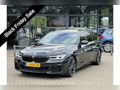 BMW 5-serie Touring - 530d High Executive M-Pakket/Leder/Panoramadak/HUD/Stoel en Stuurverwarming