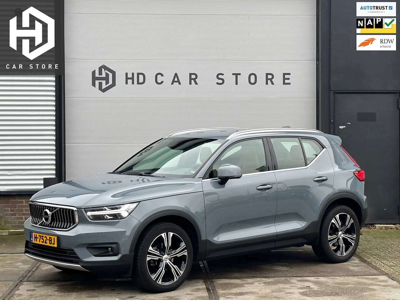 Volvo XC40 - 1.5 T3 Inscription Harman Kardon|Leder|Dealer Onderhouden - AutoWereld.nl