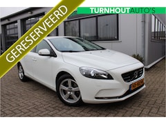 Volvo V40 - 1.6 T2 Momentum Navigatie | Stoelverwarming | Trekhaak