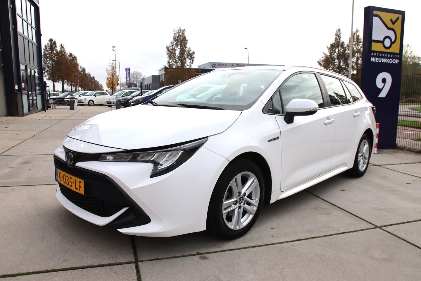 Toyota Corolla Touring Sports - 1.8 Hybrid Active Carplay-Camera, Clima, 1e eig, NL auto - AutoWereld.nl