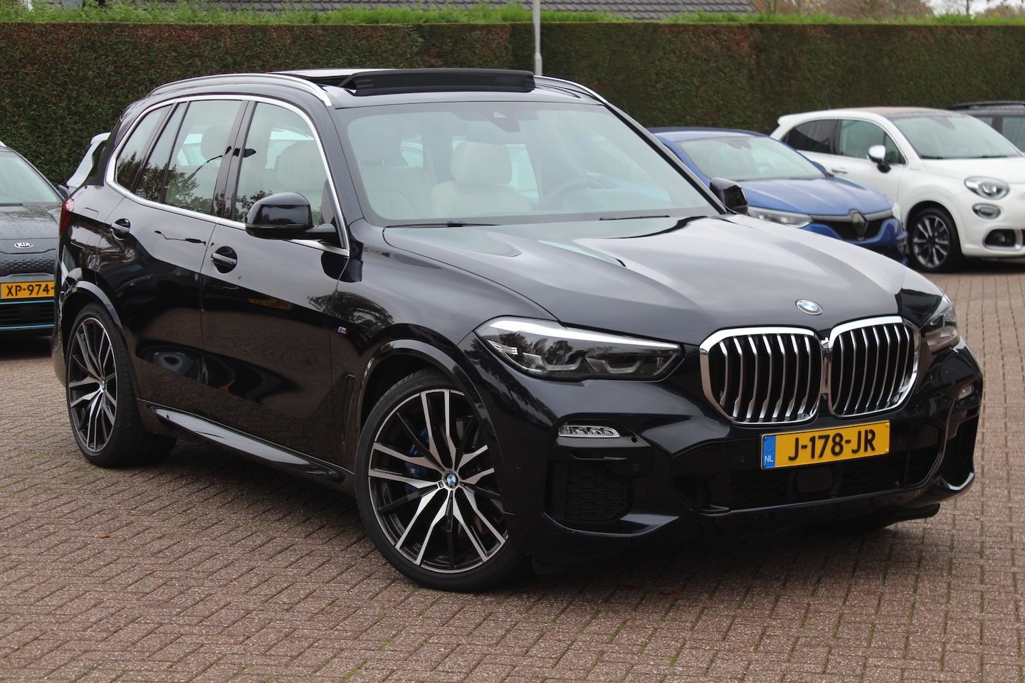 BMW X5 - xDrive45e High Exe. M Sport / Panoramadak / 360Camera / Achterasbesturing / 22'' / Leder / - AutoWereld.nl