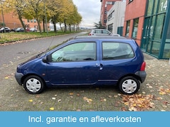 Renault Twingo - 1.2 Comfort | APK TM 16/08/2025 | KM 174341 NAP VOUWDAK + RADIO / CD SPELER BELLEN IS SNEL