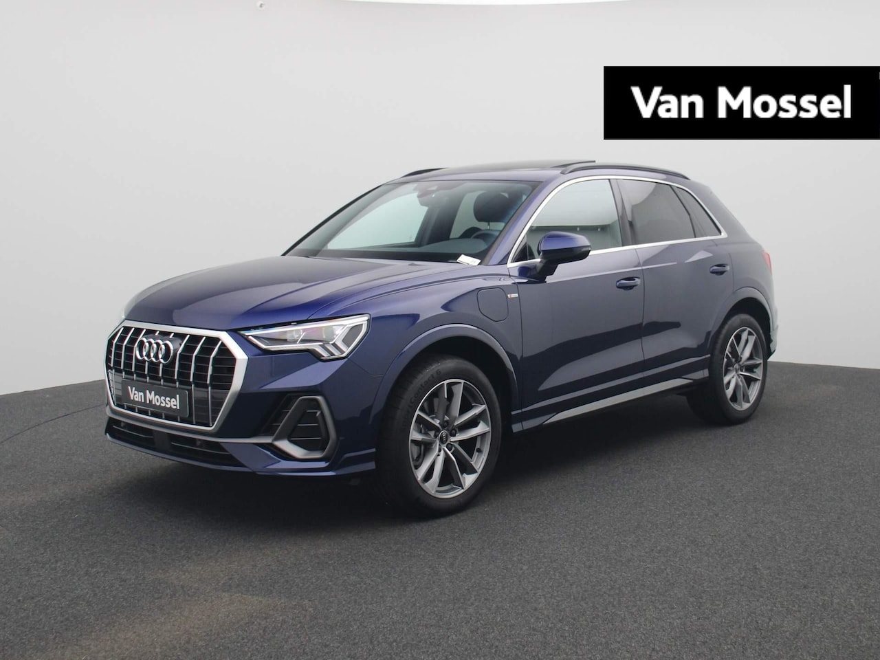 Audi Q3 - 45 TFSI e S edition 245 PK | S-line | Automaat | Navigatie | Camera | Panoramadak | Adapti - AutoWereld.nl