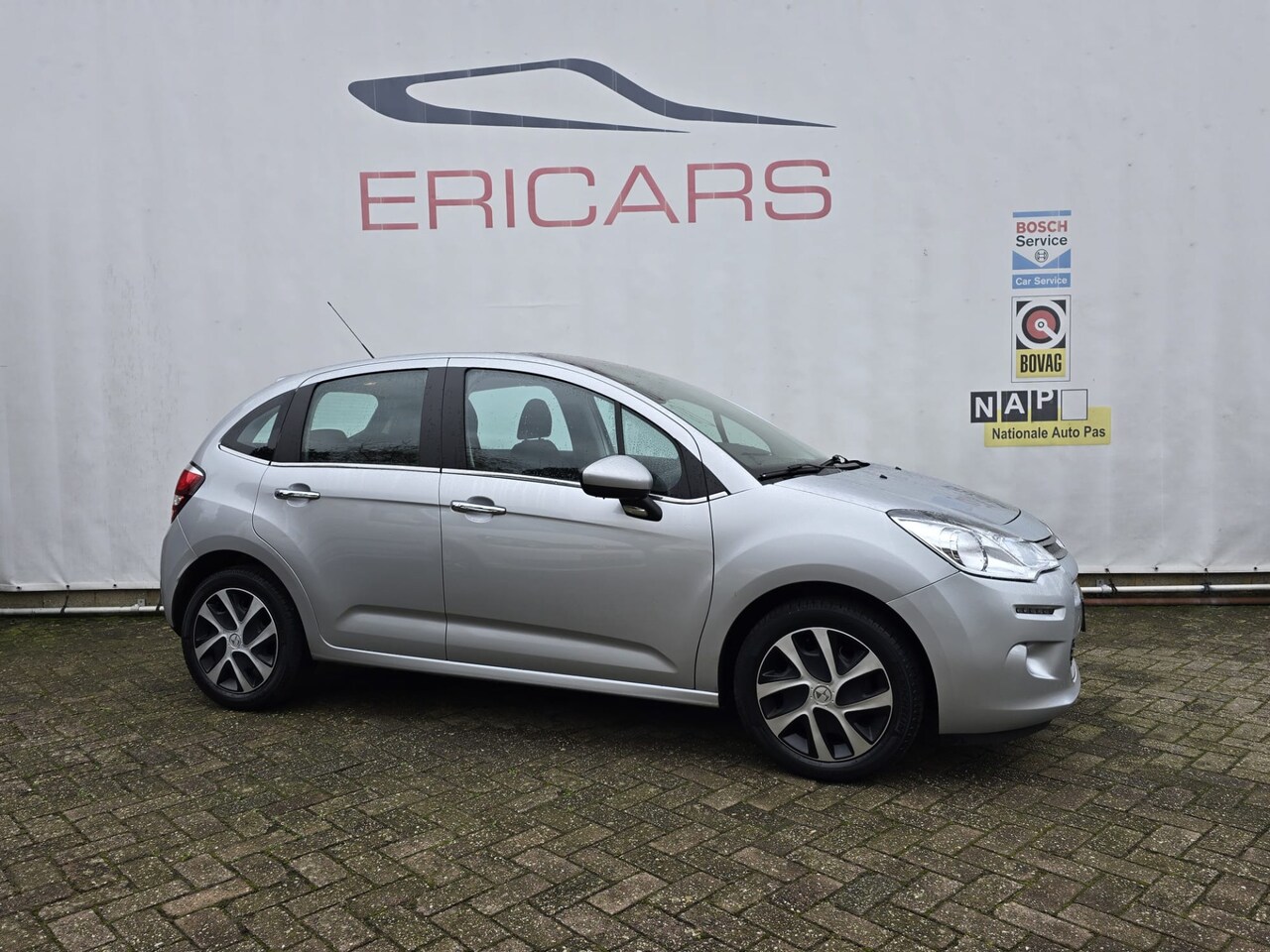 Citroën C3 - 1.2 PureTech Selection Automaat, Navi - AutoWereld.nl