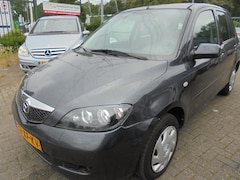 Mazda 2 - 2 1.4 Touring