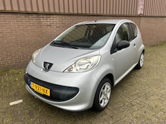 Peugeot 107 - 1.0-12V XR Stuurbekrachtiging Nieuwe APK NAP