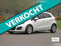 Kia Rio - 1.2 CVVT ExecutiveLine / Airco met climate control / Parkeersensoren / Cruise control / 4x