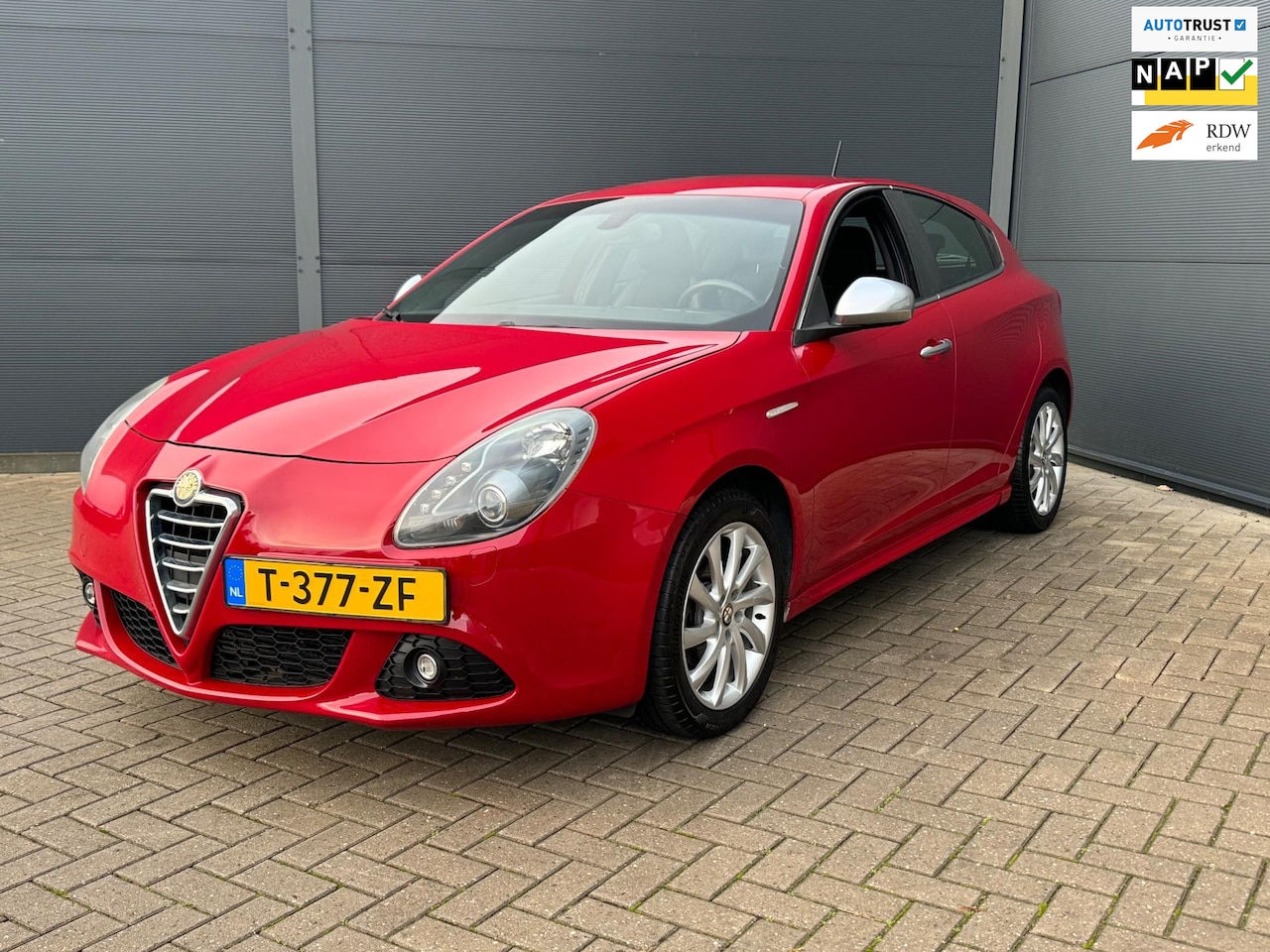 Alfa Romeo Giulietta - 1.4 T Distinctive / Leer / Clima / Pdc - AutoWereld.nl