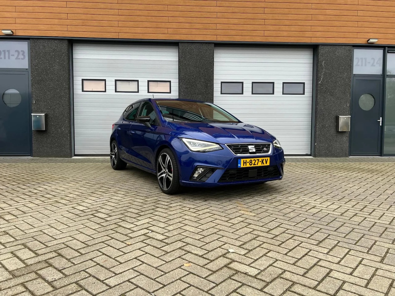 Seat Ibiza - 1.0 TSI FR Business Intense 1.0 TSI FR Business Intense - AutoWereld.nl