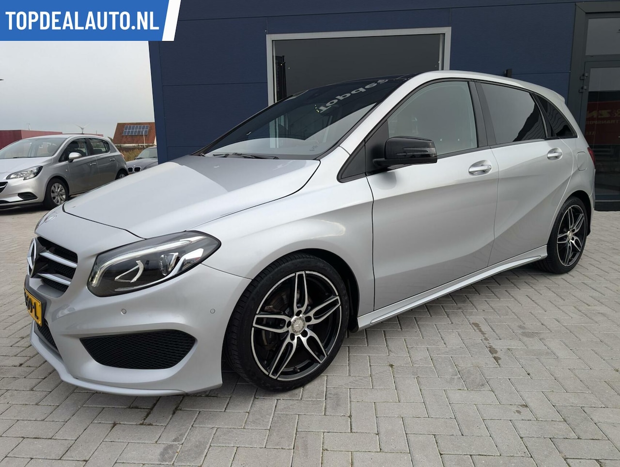 Mercedes-Benz B-klasse - 180 AMG Night Edition Plus 1 eigenaar! - AutoWereld.nl