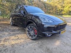 Porsche Cayenne - 3.0 D Platinum Edition Dealer ond. | Luchtvering | E.Trekhaak |