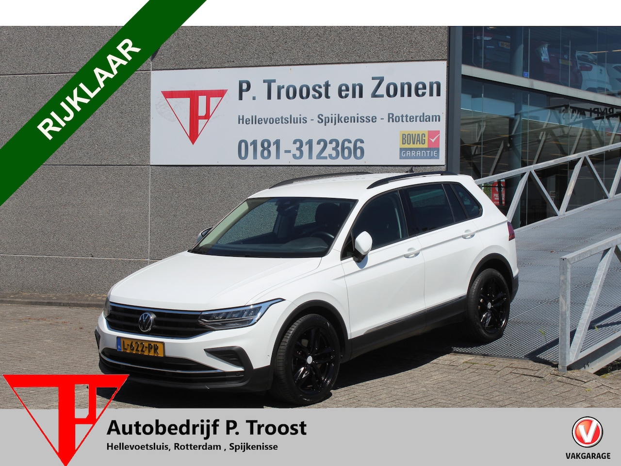 Volkswagen Tiguan - 1.5 TSI Automaat/Apple carplay/Navigatie/Climate control/Cruise control adaptief/Achteruit - AutoWereld.nl