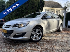 Opel Astra - 1.4 Turbo Edition / 1e Eigenaar / Dealer Onderh. / Navi