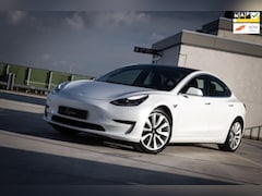 Tesla Model 3 - RWD Plus 60 kWh (306pk) Orig NL - Lage KM