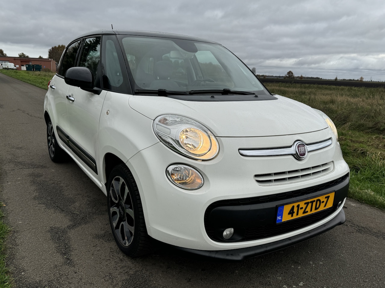 Fiat 500 L - 0.9 TwinAir Easy ECC/CRUISE/PANODAK! - AutoWereld.nl