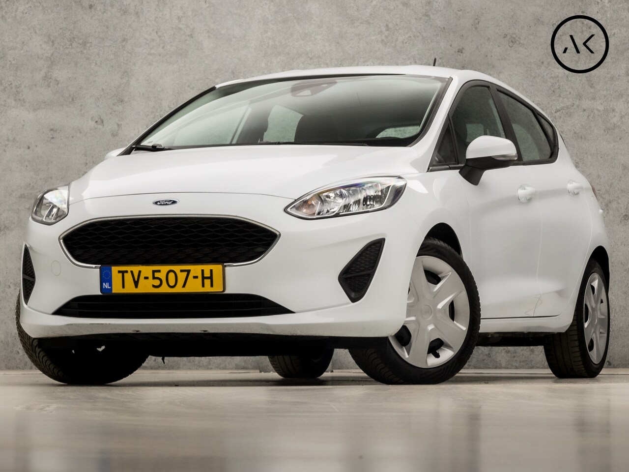 Ford Fiesta - 1.1 Premium (APPLE CARPLAY, GROOT NAVI, CRUISE, SPORTSTOELEN, LANE ASSIST, STUURWIEL MULTI - AutoWereld.nl