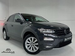 Volkswagen T-Roc - TSI 116PK STYLE *NAP/Stoelv/Cam/Elek Klep