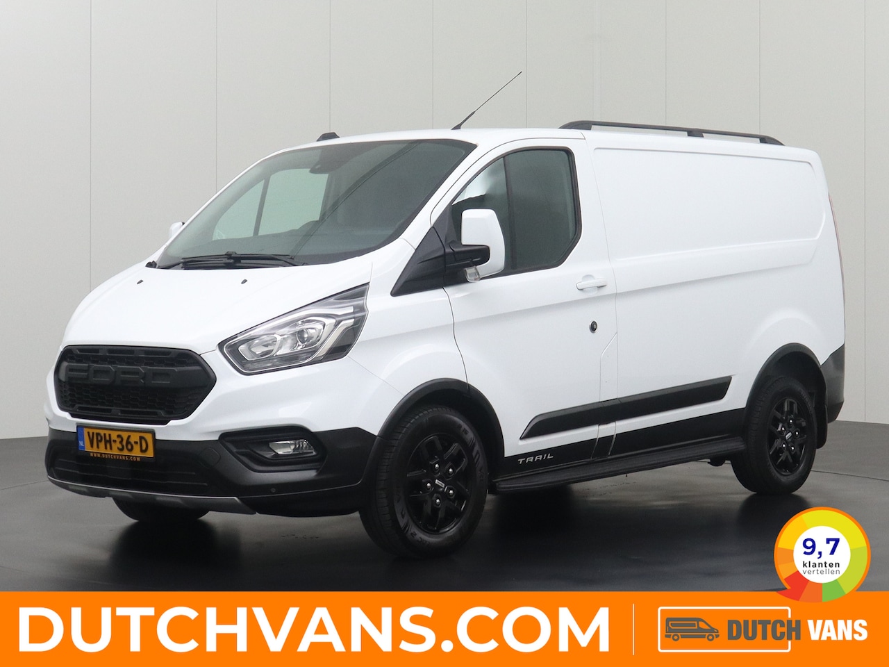 Ford Transit Custom - 2.0TDCI 130PK Trail Leder | 2500Kg Trekhaak | Airco | Cruise | 3-Persoons - AutoWereld.nl