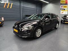 Volkswagen Golf - 1.6 TDI Comfortline BlueMotion 1E EIGENAAR PARKEER SENSOREN NAVI BLUETOOTH NAP NL AUTO