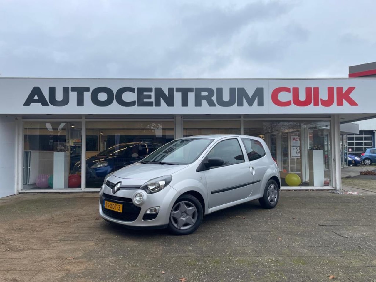 Renault Twingo - 1.2-16V Authentique 1.2 16V Authentique - AutoWereld.nl