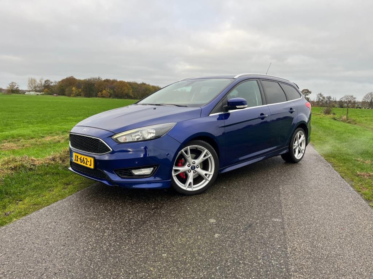 Ford Focus Wagon - 1.0 Titanium Sport 125 Pk camera NW Apk - AutoWereld.nl