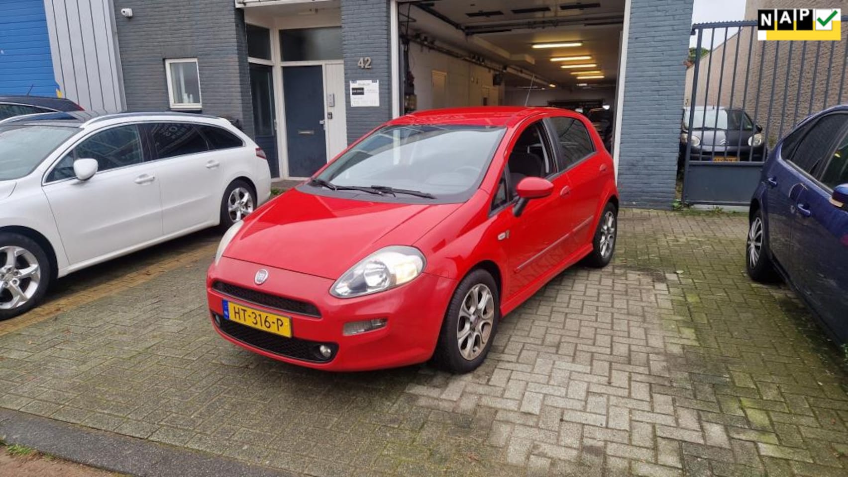 Fiat Punto Evo - 0.9 TwinAir Street Dealer Onderhouden. - AutoWereld.nl