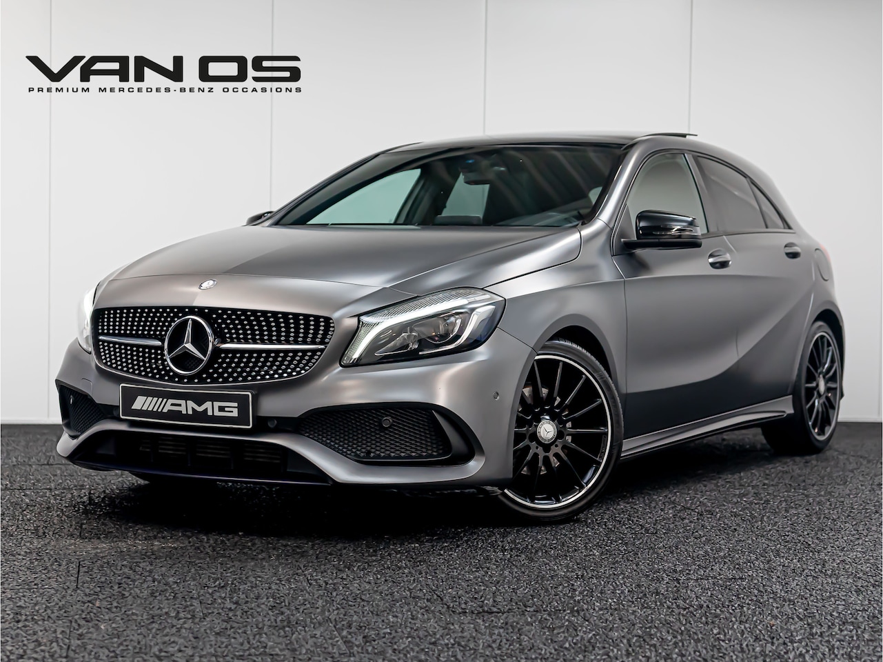 Mercedes-Benz A-klasse - A 180 AMG Night Edition Plus | Matgrijs - AutoWereld.nl