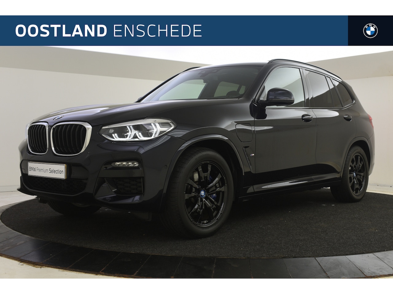 BMW X3 - xDrive30e High Executive M Sport Automaat / Panoramadak / Trekhaak / Sportstoelen / Adapti - AutoWereld.nl