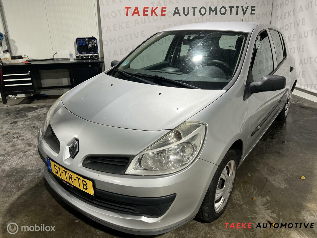 Renault Clio - 1.2-16V Expression Airco - AutoWereld.nl