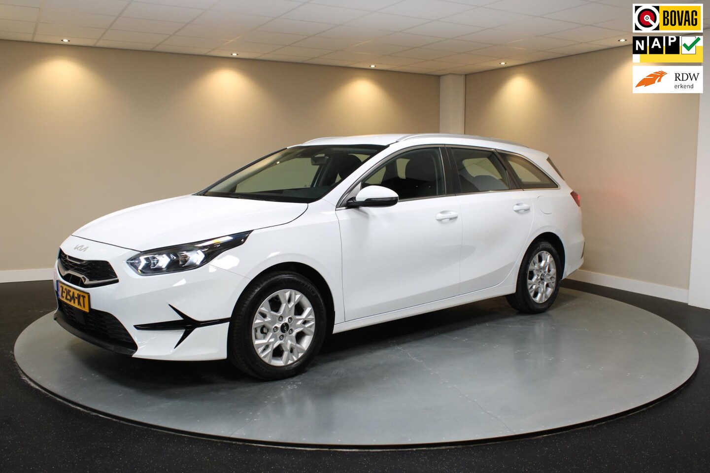 Kia Cee'd Sportswagon - Ceed 1.0 T-GDi DynamicLine *Nieuw/Fabrieksgarantie* - AutoWereld.nl