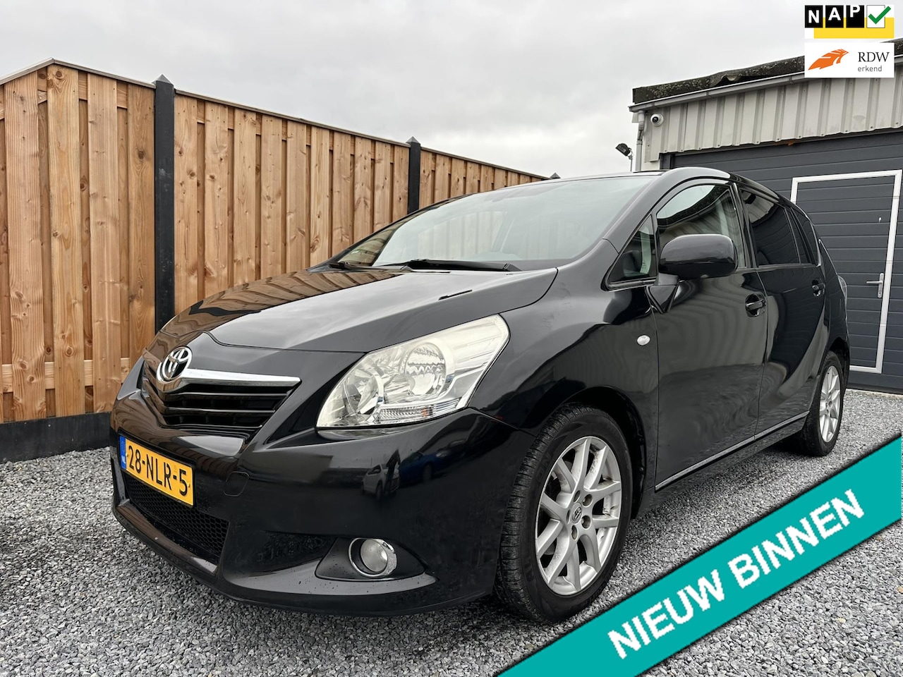 Toyota Verso - 1.8 VVT-i Dynamic Business Limited. 1.8 VVT-i Dynamic Business Limited Cruise|Clima - AutoWereld.nl